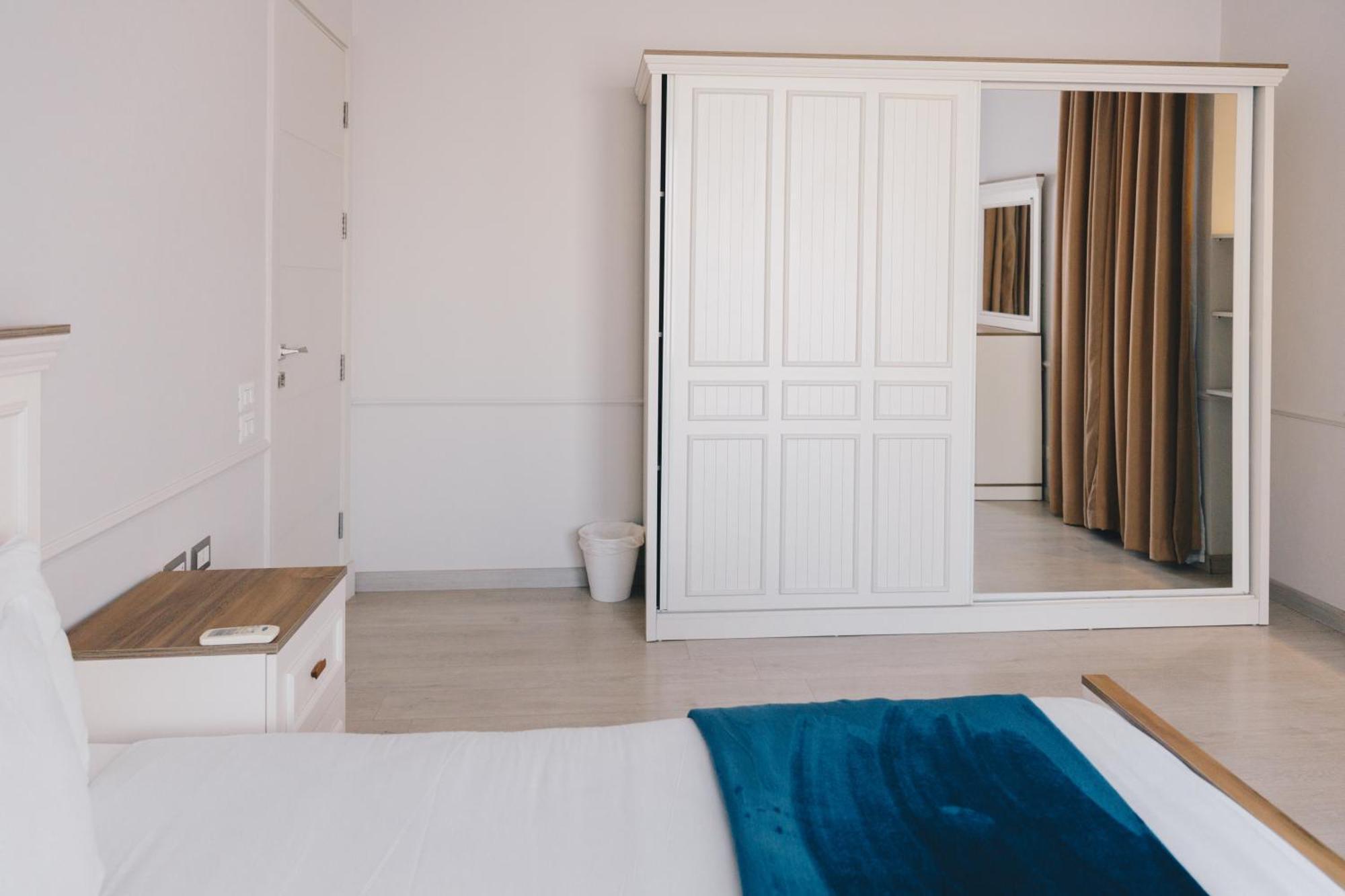The Suites Near Auc By Elegant Kairo Eksteriør bilde